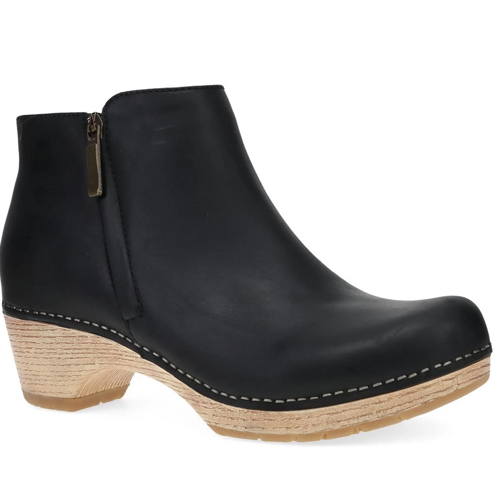 Dansko Maria Black Milled Nubuck Boots 10